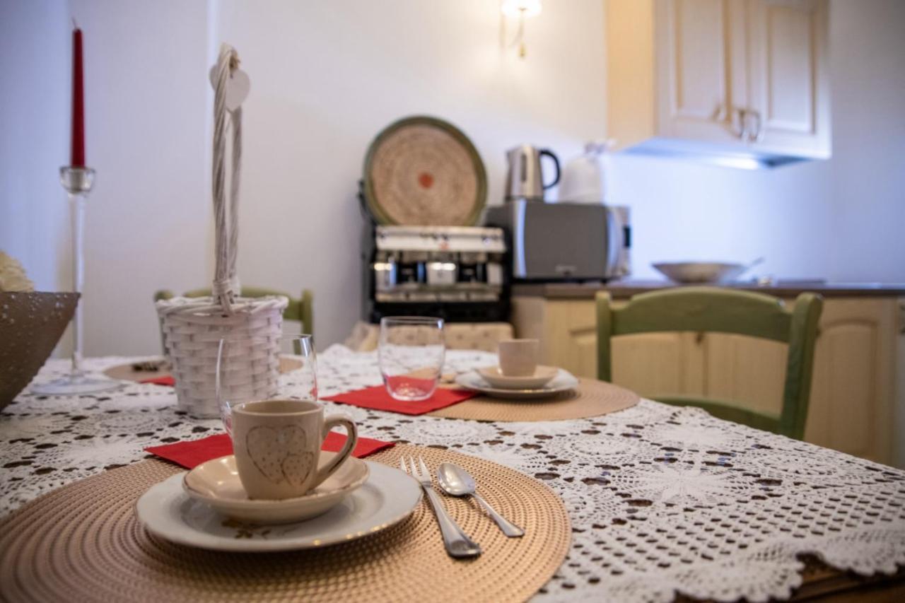 B&B Palazzo Armini Rogliano ภายนอก รูปภาพ